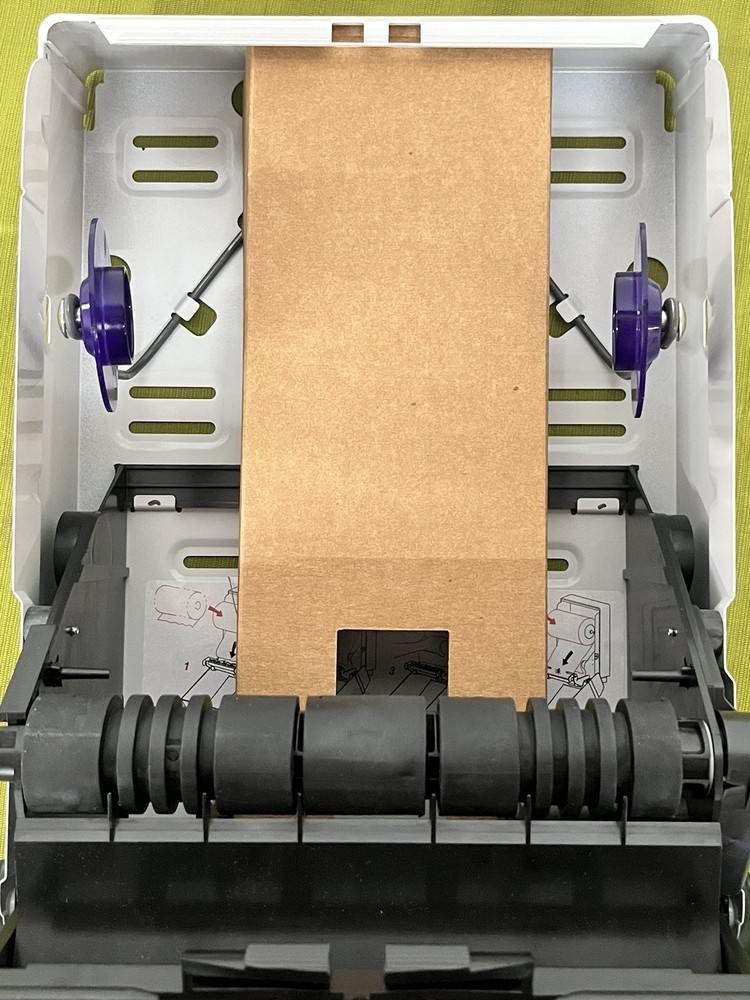 Touch Free Paper Universal Sensor Towel Dispenser