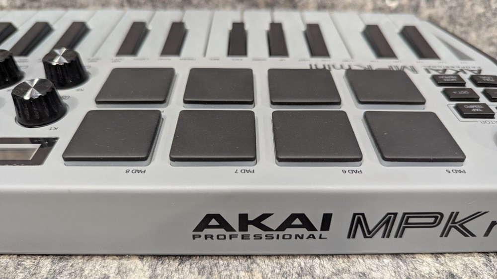 Akai Professional MPK Mini MK3 25-Key USB MIDI Keyboard & Pad Controller