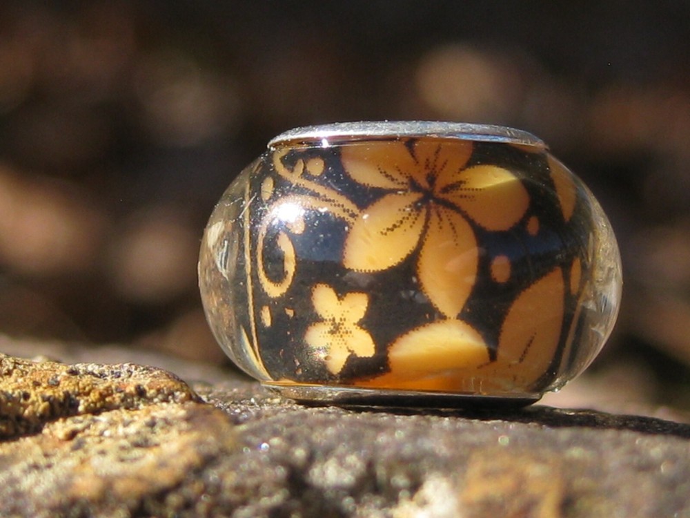 RADIANT BEAUTY BEAD