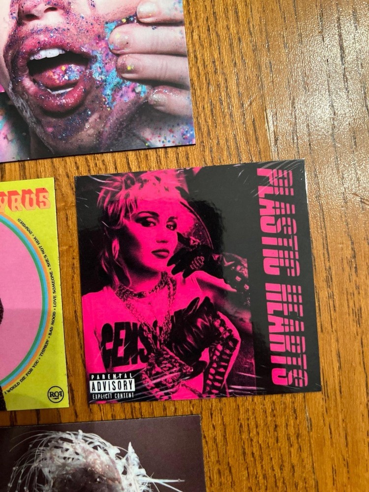 Miley Cyrus fridge magnets