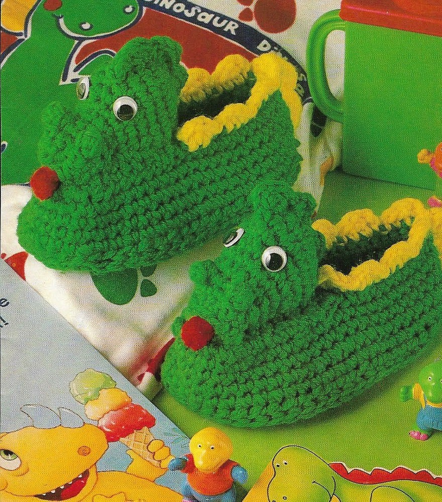 DINOSAUR SLIPPERS 4 CHILD SIZES DIGEST SIZE CROCHET PATTERN INSTRUCTIONS