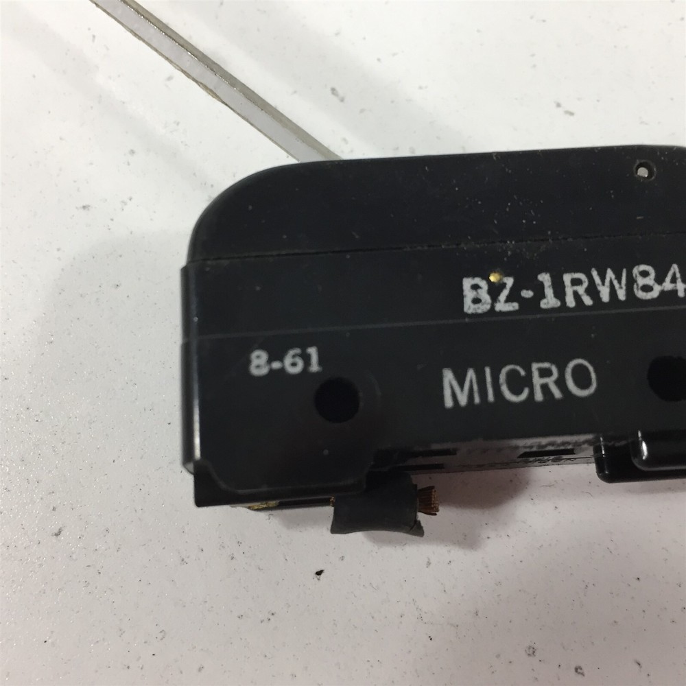(1) Honeywell BZ-1RW8467 Microswitch