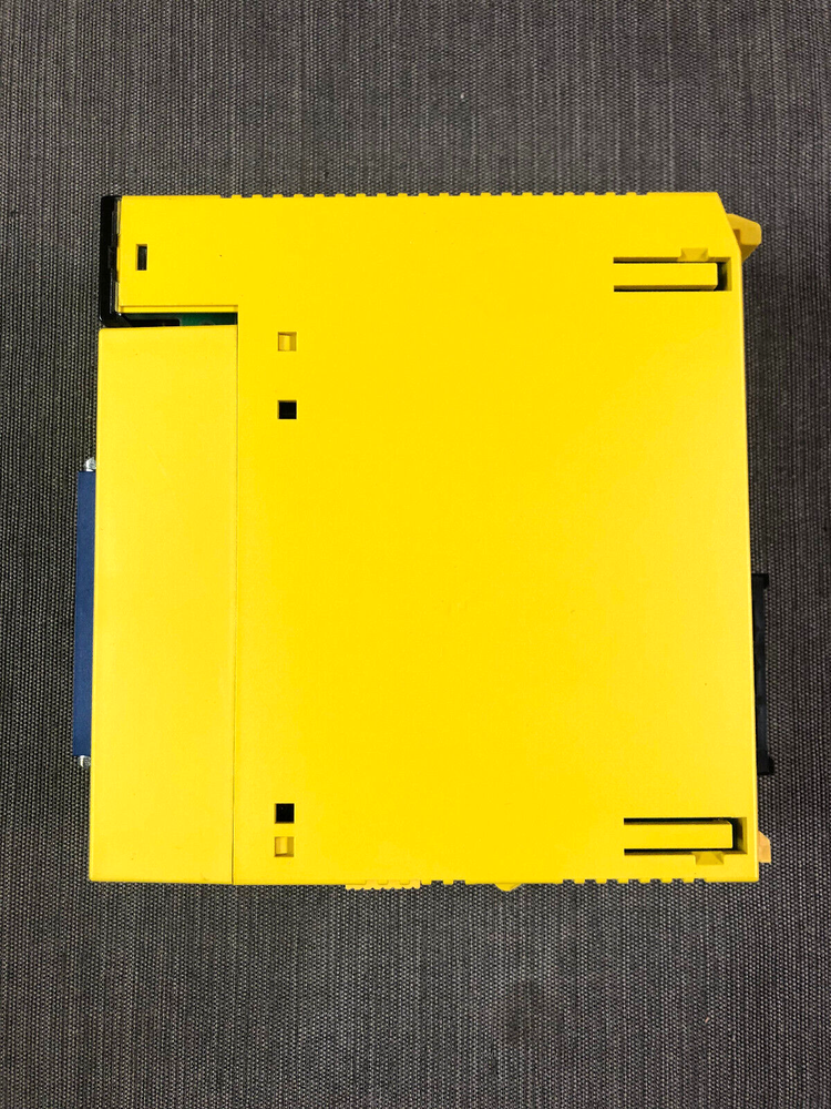 FANUC A03B-0819-C102 (AID32B1) DC Input Module 32 Point Connector Interface