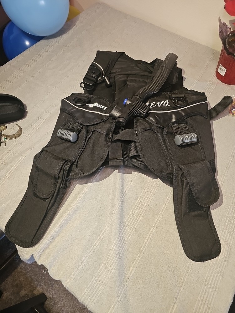 Seaquest Eva Dive Vest Size Small