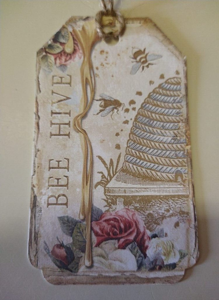 Handcrafted Gift Tags - Vintage Bees 6/set