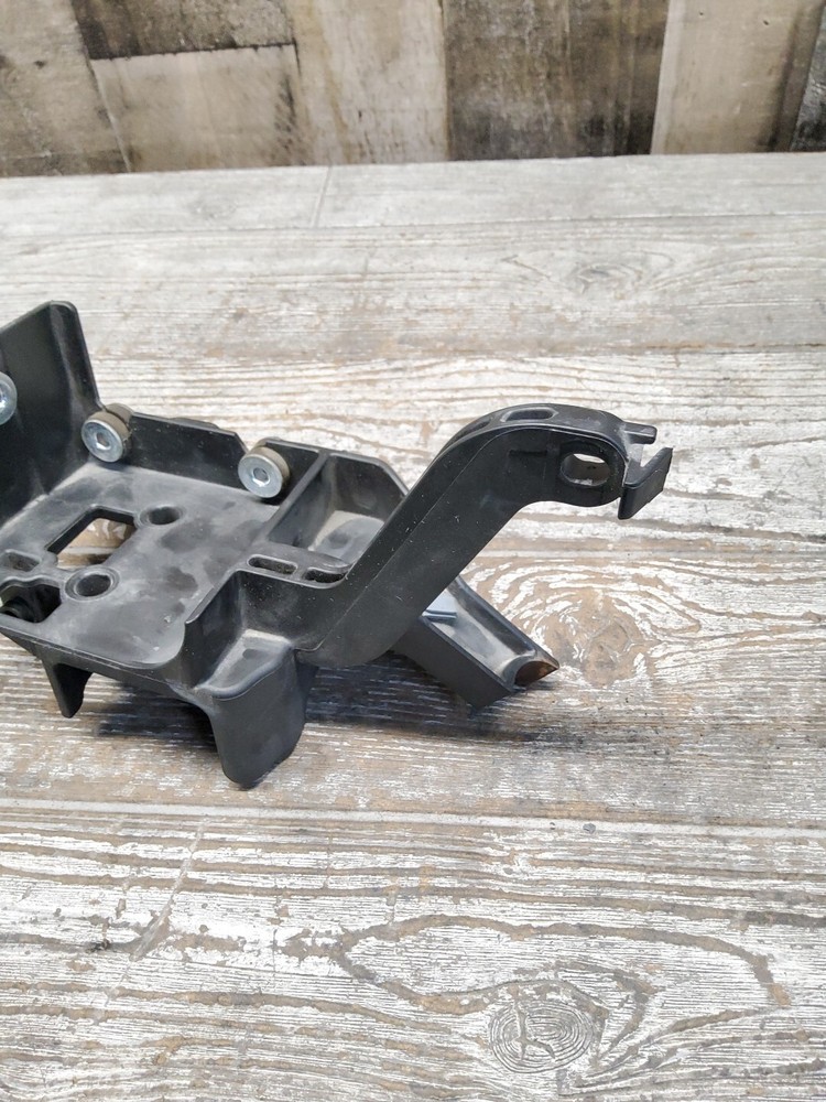 2008 08 Harley Davidson Electra Glide Ultra Classic ABS Brake Pump Module Mount