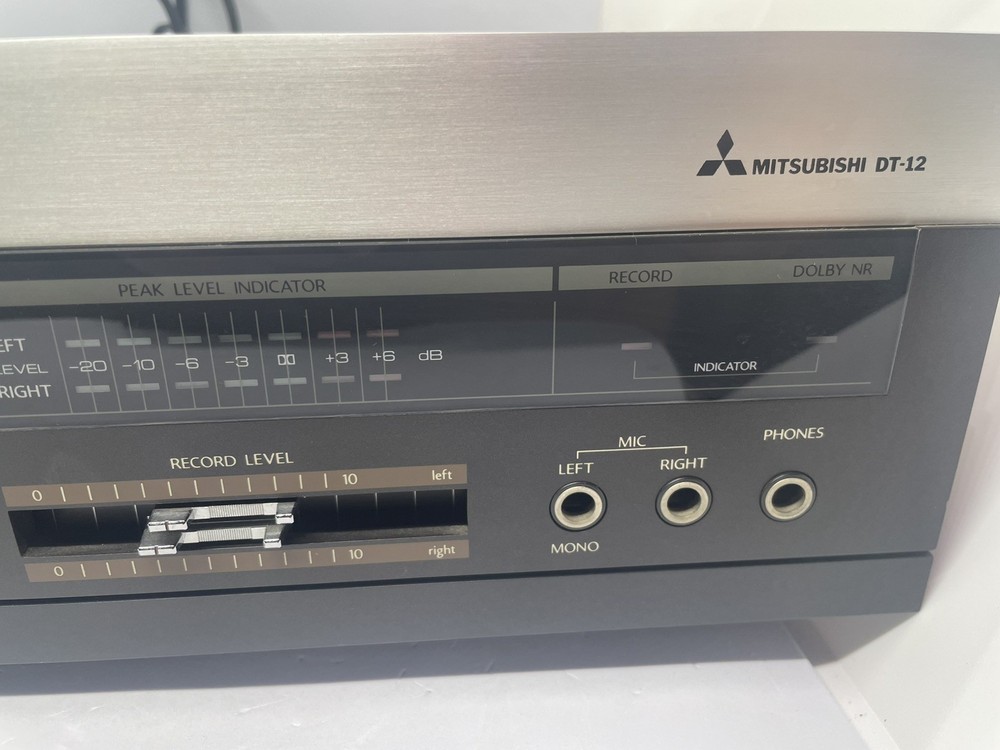 Mitsubishi DT-12 Stereo Cassette Deck - Tested