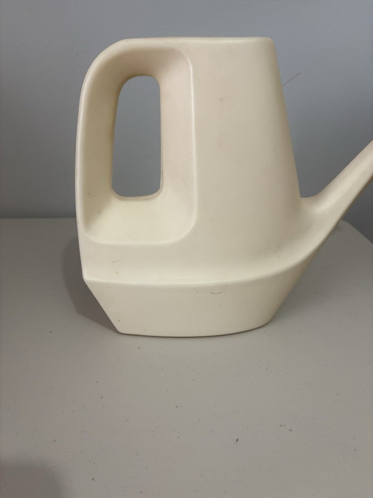 Dampp-chaser Plastic Piano Watering Can