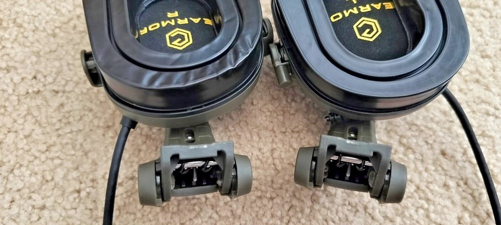 EARMOR Tactical Communication Headset **TESTED READ DESC**