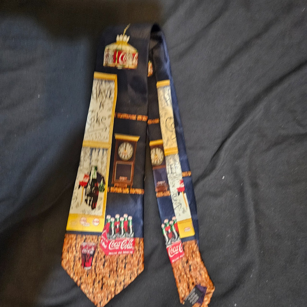 Coca-Cola Neck Tie 100% Polyester Rare Vintage