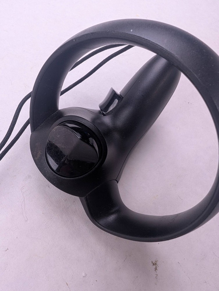 Oculus Rift CV1 Right Touch Controller Model TO-R