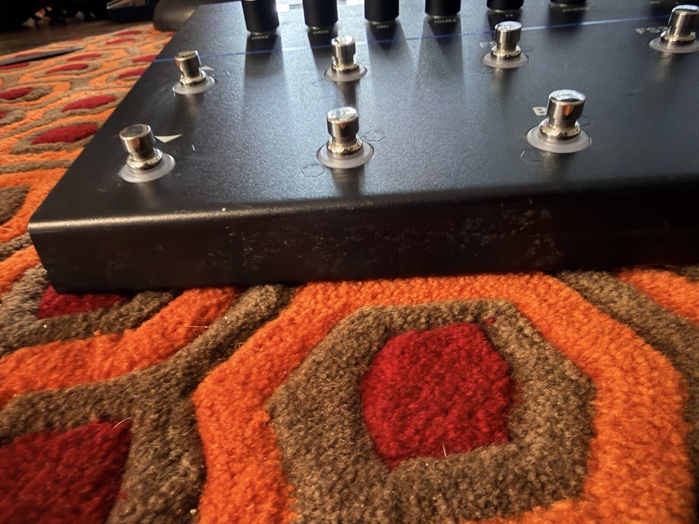 LINE 6 FIREHAWK FX MULTI EFFECTS GUITAR FLOOR PEDAL DIGITAL PROCESSOR TESTED