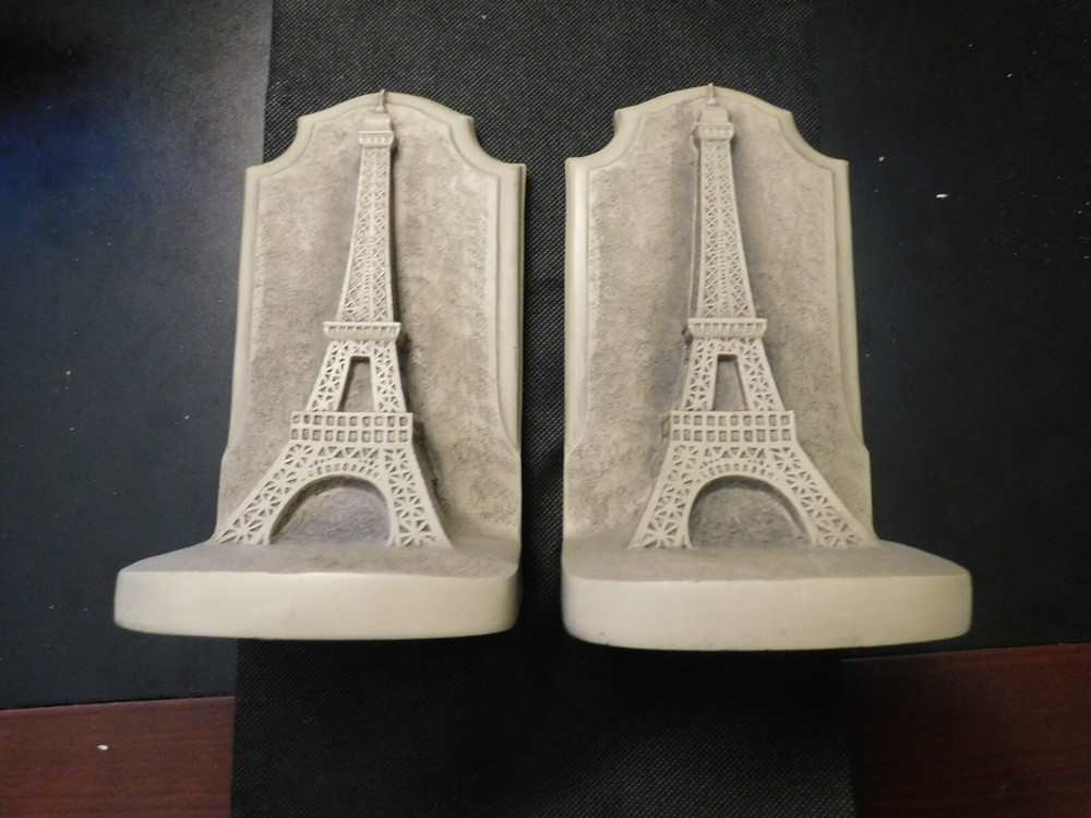 TMS 2002 EIFEL TOWER TAN BOOK ENDS!  e1020HXX