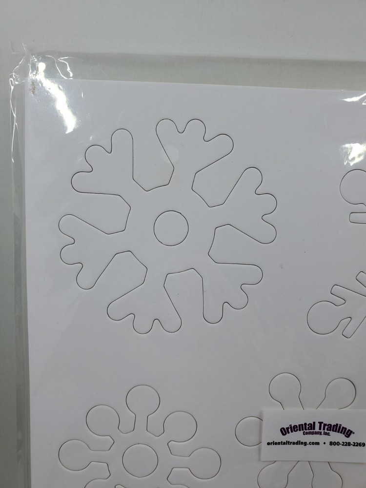 CCP4 Oriental Trading Blank White Chipboard Snowflakes Pack 6 Sheets
