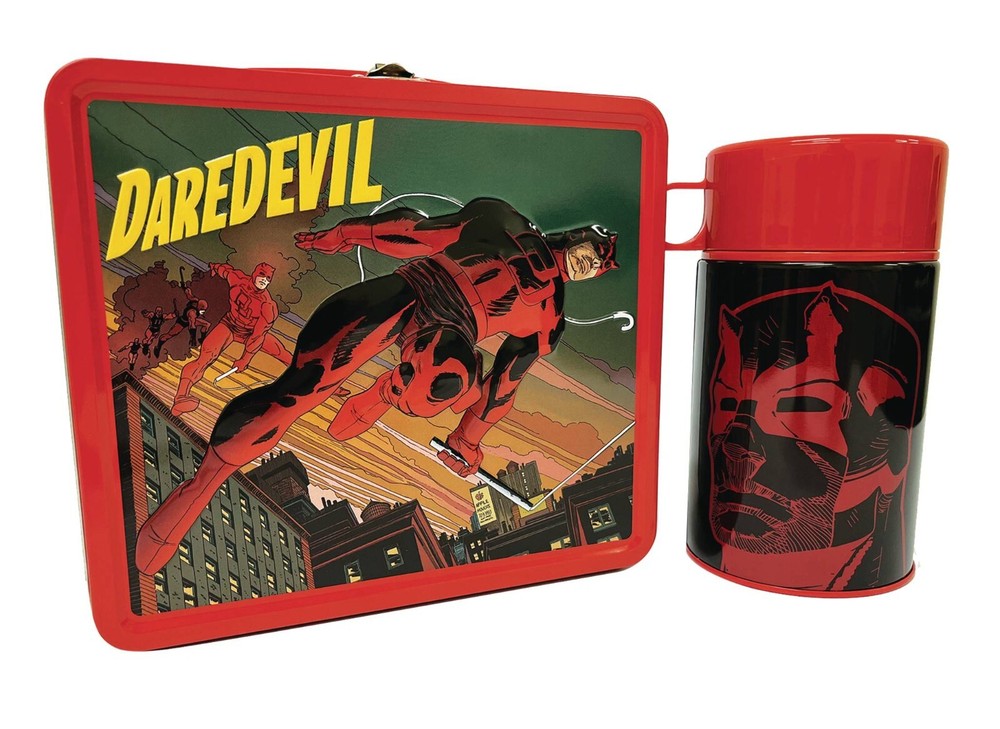 Previews Exclusive Tin Titans DAREDEVIL Lunch Box w/ Thermos!