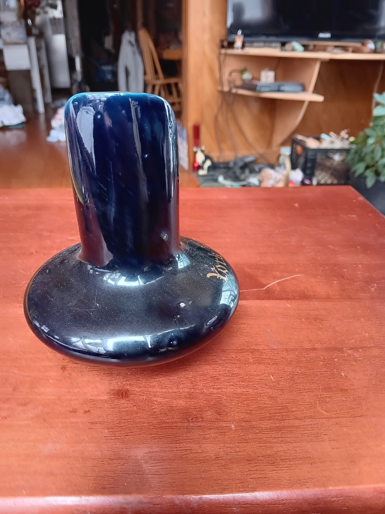 HAMPSHIRE POTTERY BLUE GLAZE YORK BEACH PITCHER