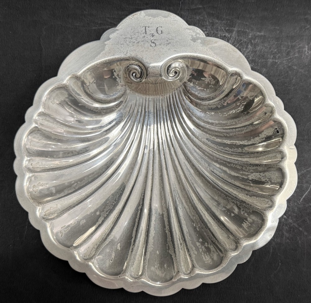 Vintage American Sterling Silver Footed Shell Dish (Scrap)