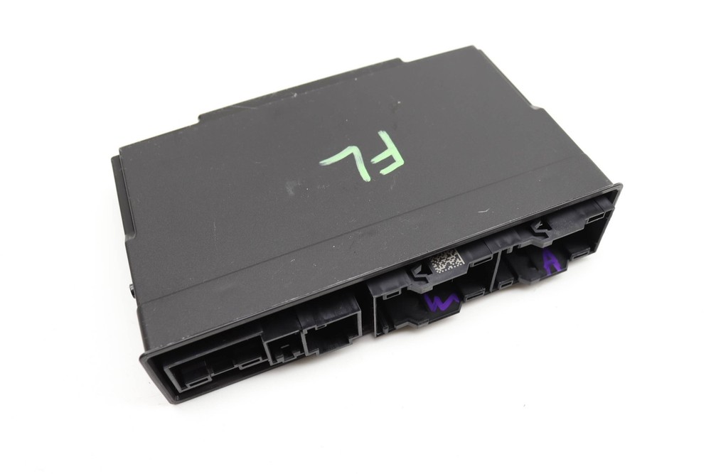 2018-2019 PORSCHE CAYENNE - Front LEFT SEAT Control Module 4M4959760