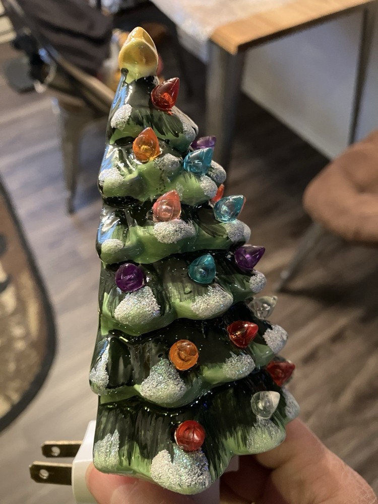 Ceramic Christmas Tree Night Light With Plastic Bulbs