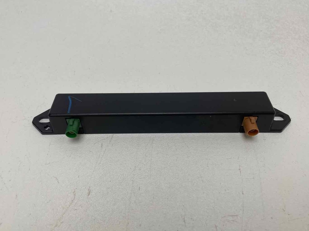 Antenna Control Module 68306857aa Fits 2018 - 2024 CHRYSLER PACIFICA