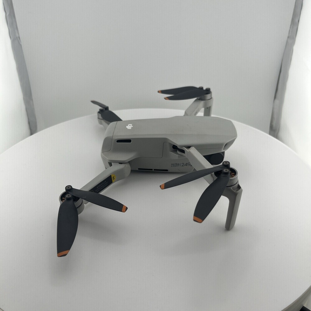 DJI Mini SE Camera Drone - BOUND