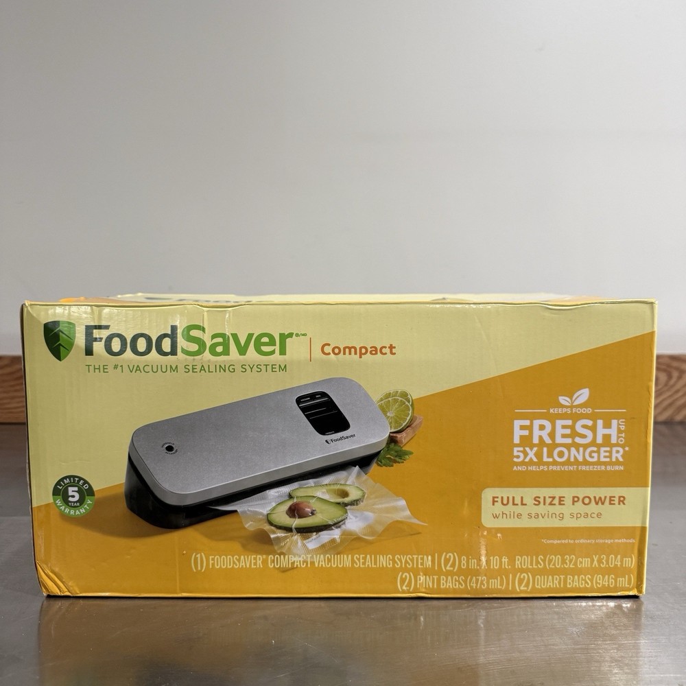 FoodSaver Vacuum Sealer Special Value Pack, Compact Machine