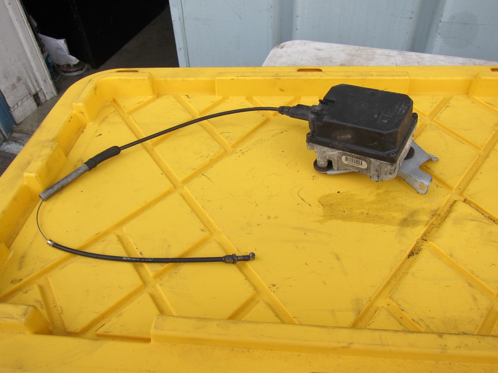 2000 BMW K1200LT OEM cruise control actuator