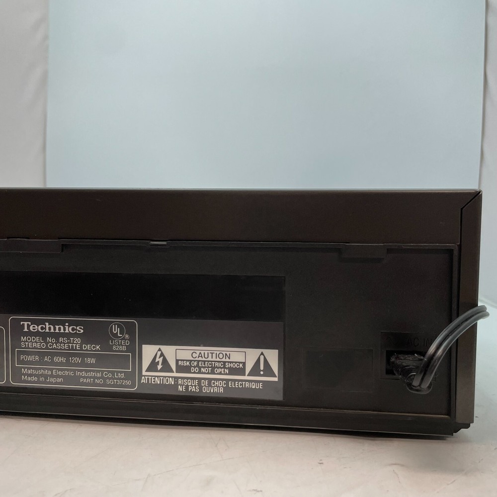 Technics Model RS-T20 Cassette Deck TESTED WORKS FOR PARTS ONLY PLEASE READ