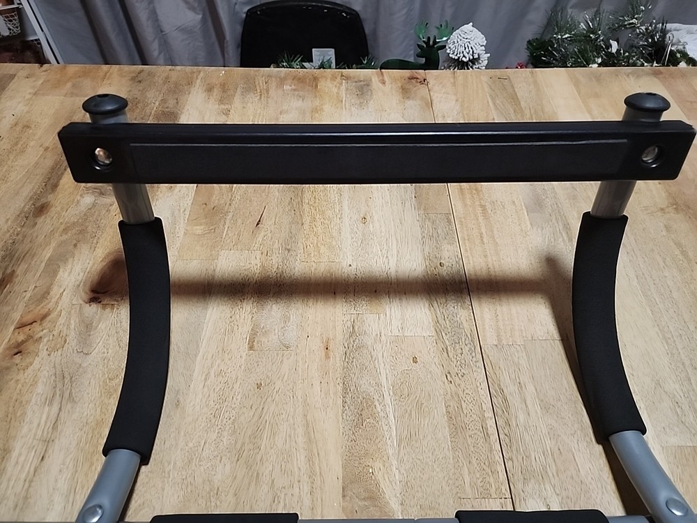 BATTLE BAR Pull Up Bar for Upper Body Workout Push Ups Strength Training