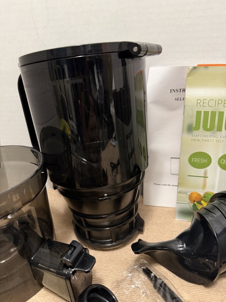 Slow Feeding Hopper Slow Juicer, Open Box, Works