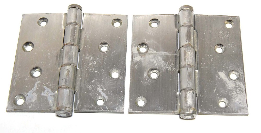 2 METAL HINGES 4 X 4