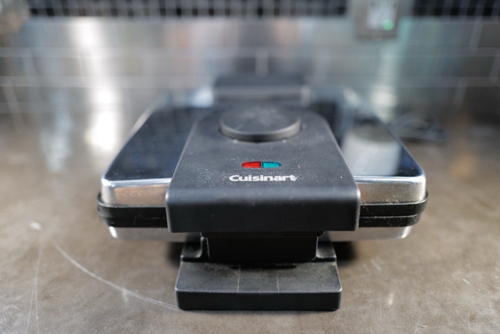 Cuisinart Classic WMB-4 Waffle Maker Chrome Adjustable Browning Nonstick Square