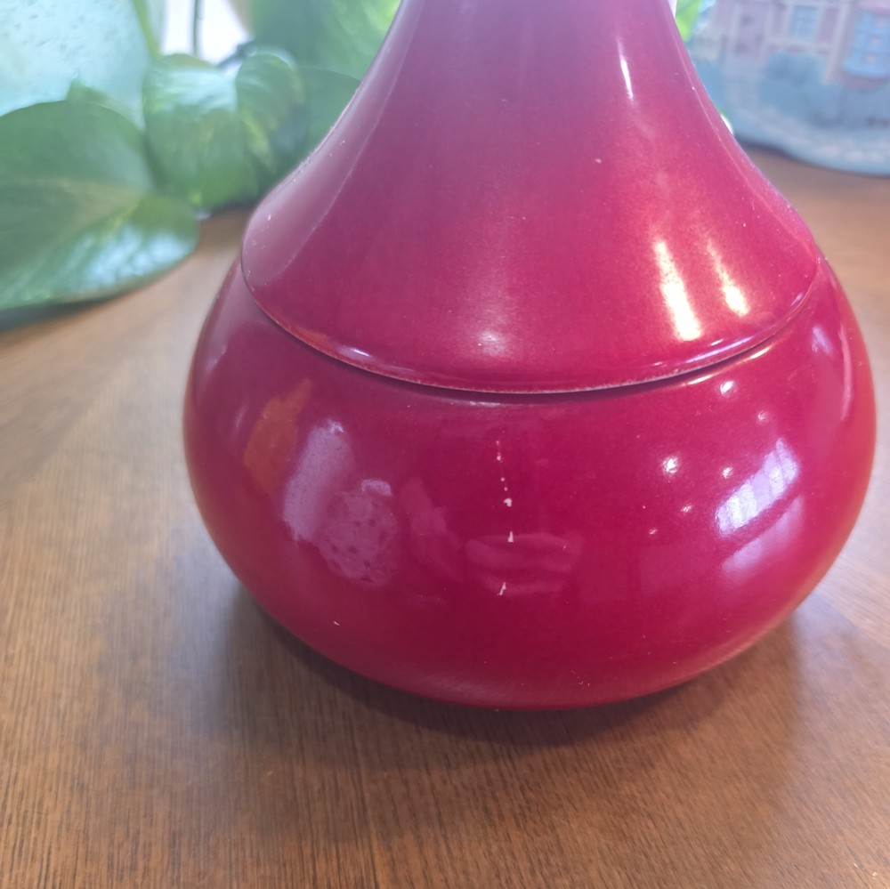 Hershey’s Kisses Red Ceramic Cookie Jar 2006 THC Vintage Candy Jar Kitchen Decor