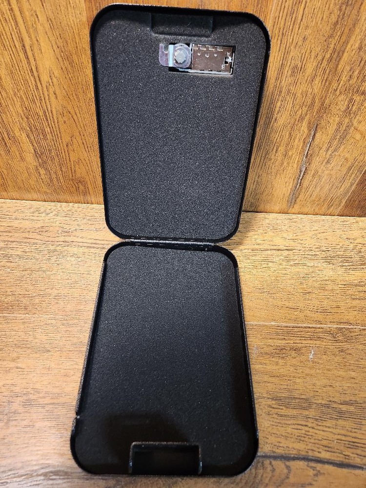 LOCKDOWN COMBINATION HANDGUN VAULT-COMPACT (PSC013019)