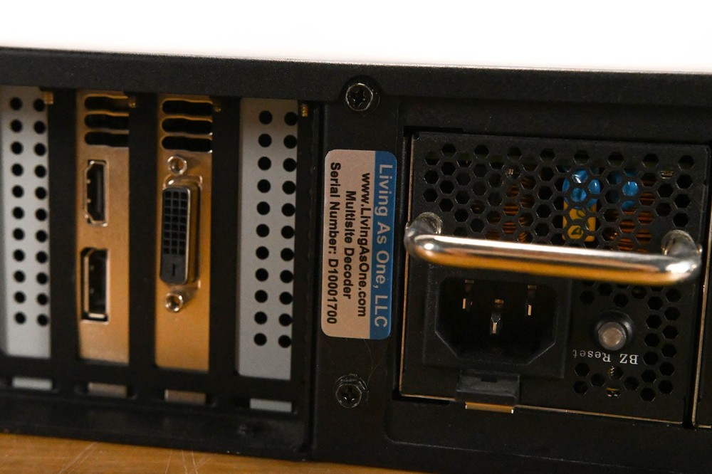 Living As One (Resi) D1000 Multisite Decoder CG01SXF