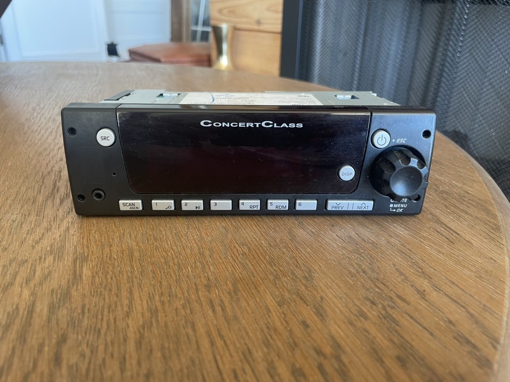 Concert Class DEA700 Radio