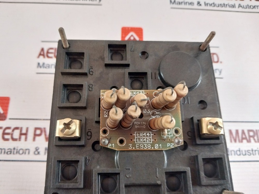 Crompton 0-600V Voltage Panel Meter 4766401