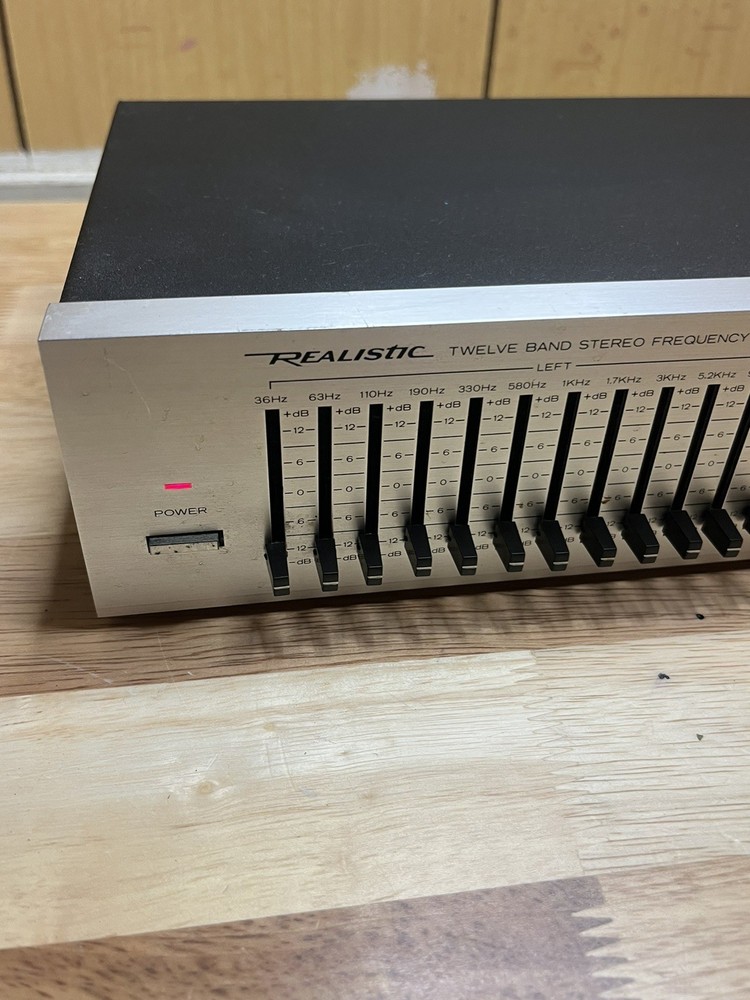 Realistic 12 Band Stereo Frequency Equalizer Model 31-2009