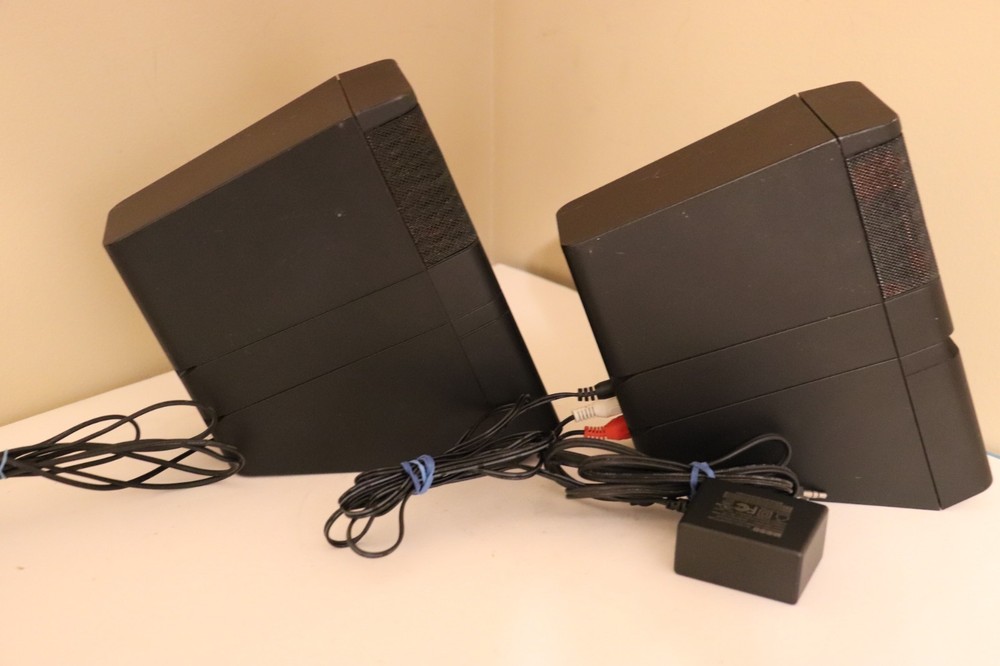 Bose MediaMate Computer Speaker Pair with AC Adapter Tested Working Sound Great