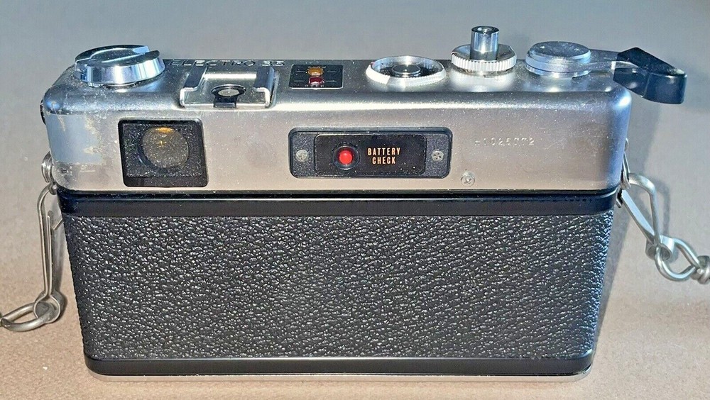 VINTAGE YASHICA ELECTRO 35 RANGEFINDER GSN CAMERA
