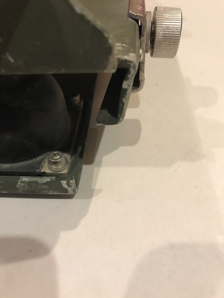 HMMWV Shock Tray