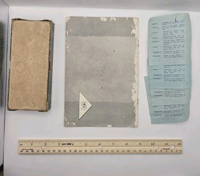 Vintage Lily Mercerized Sewing Thread Empty Box & 1966 Singer Manual & Receipts.