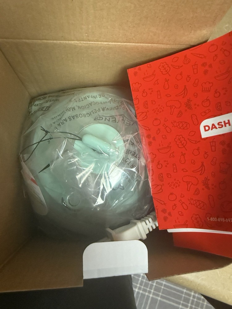 DASH Rapid Egg Cooker