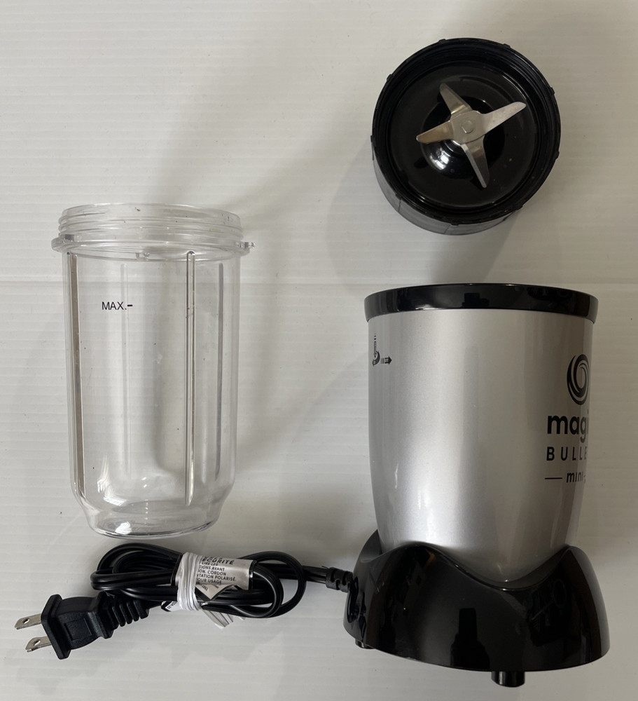 Magic Bullett Mini Blender Juicer MTB101B 200 Watt Silver Tested Works!