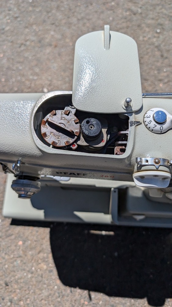 PFAFF Model 360 Automatic Sewing Machine