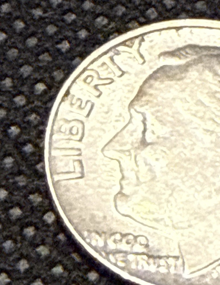 Ten Centi 1975 No Mint Mark