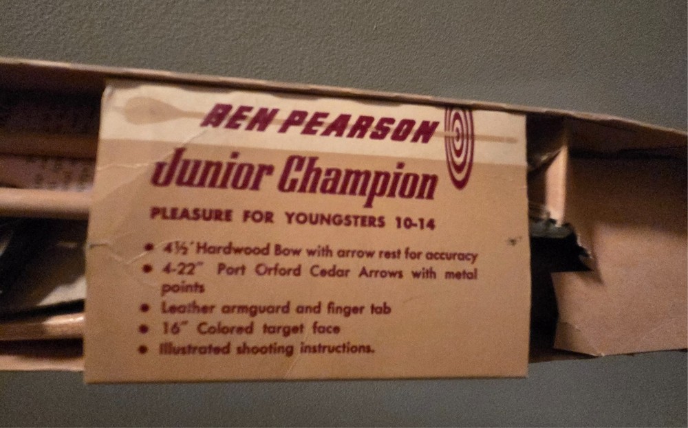 Ben Pearson Bow and arrow set