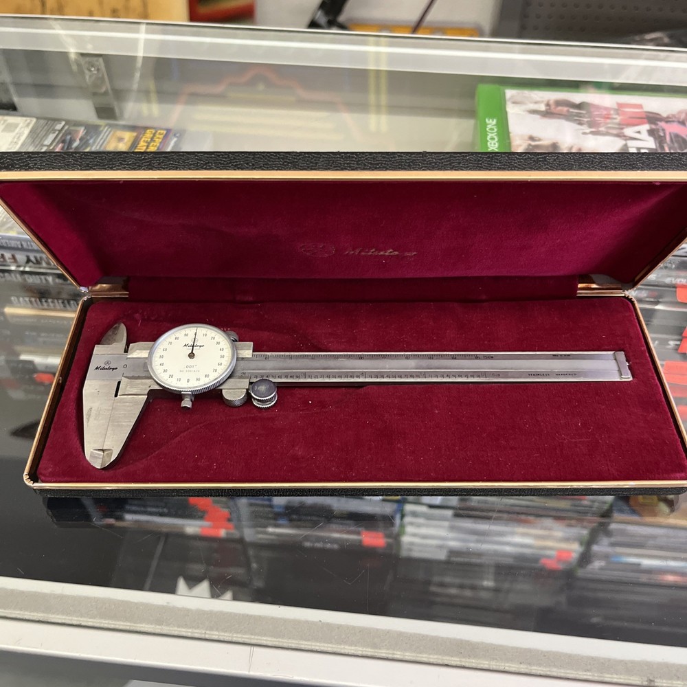 Mitutoyo dial caliper code # 505-626  In Case