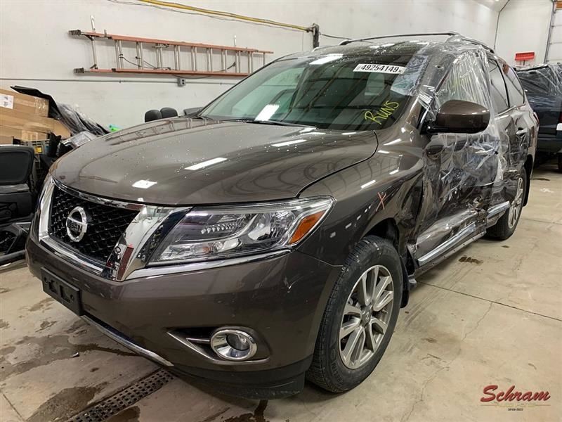 PATHFINDR 2015 Luggage Rack 2083484