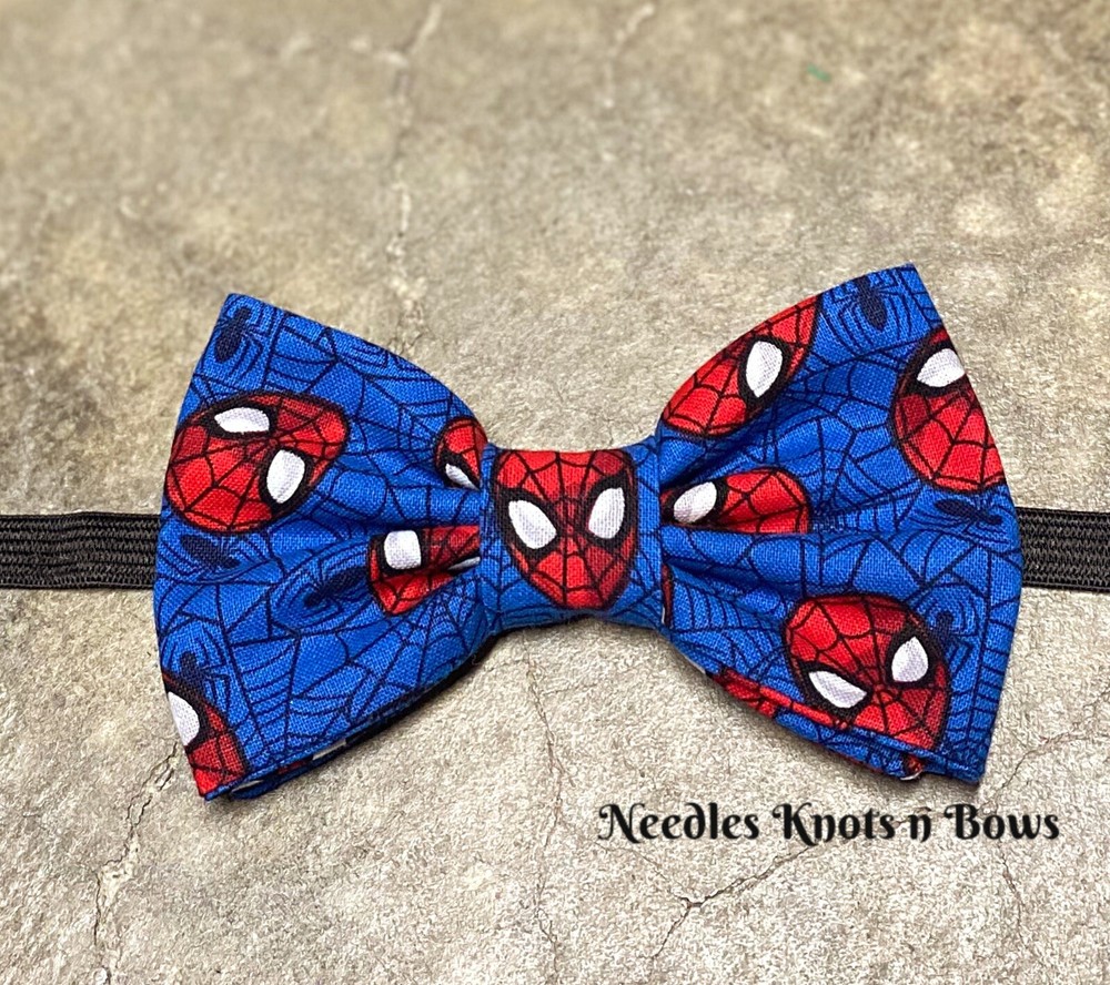 Blue Spiderman Bow Tie Adjustable Strap, Pre Tie Marvel Comics Superhero Bow Tie